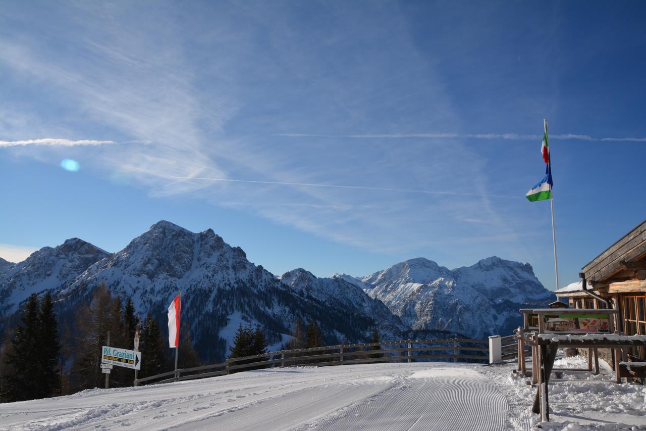 Rifugio Graziani Huette Hotel Сан Вигилио ди Маребе Екстериор снимка