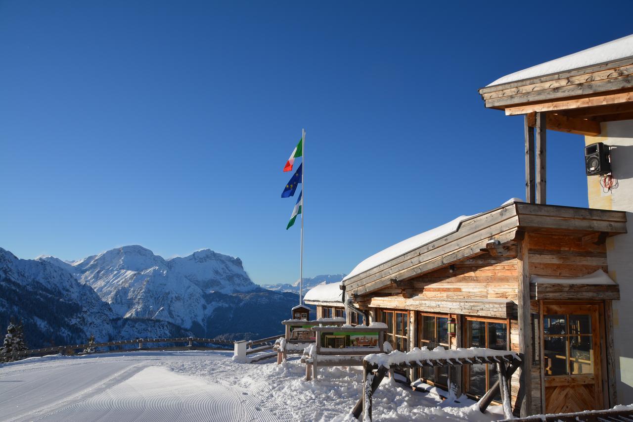 Rifugio Graziani Huette Hotel Сан Вигилио ди Маребе Екстериор снимка