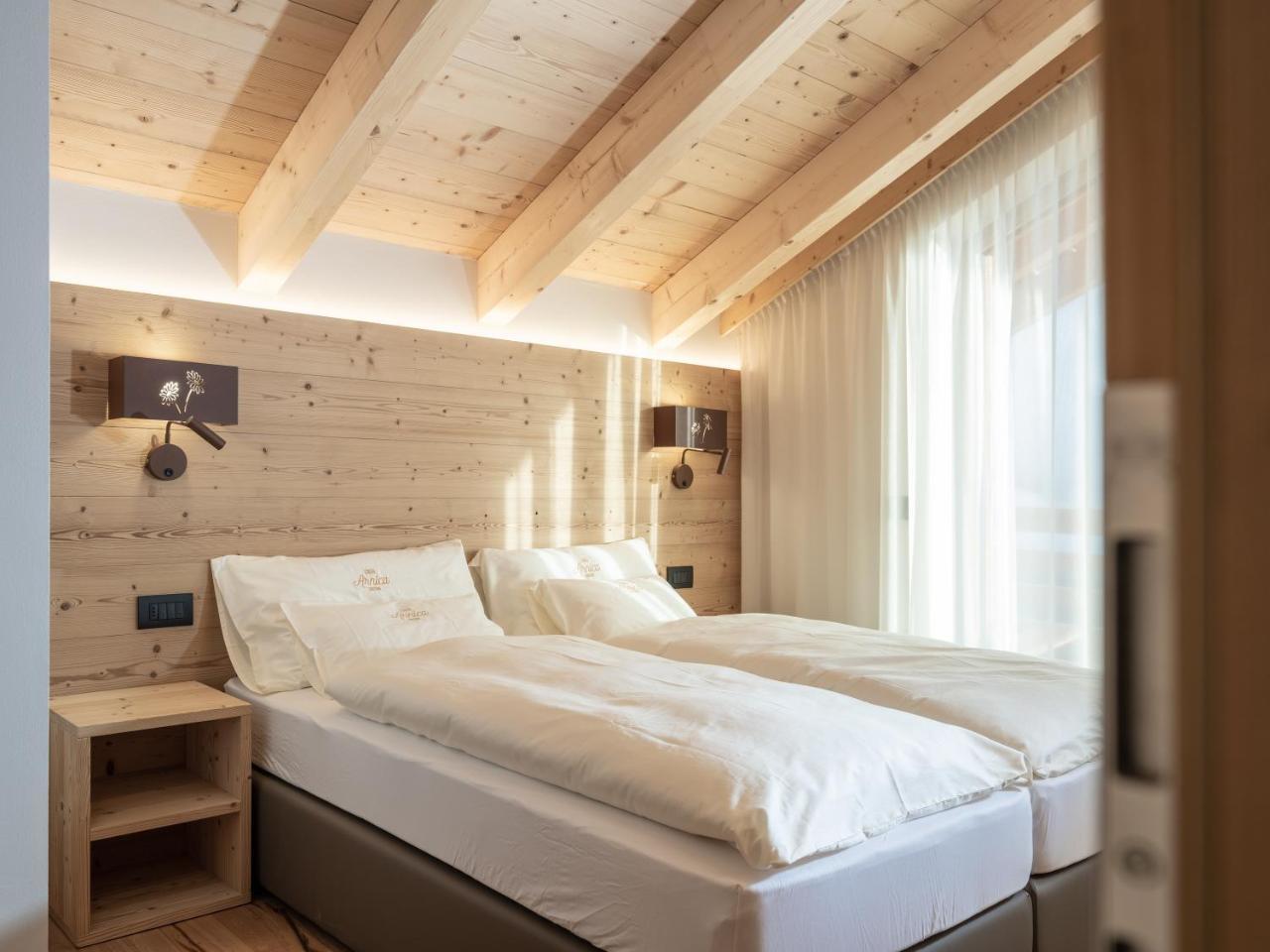 Rifugio Graziani Huette Hotel Сан Вигилио ди Маребе Екстериор снимка
