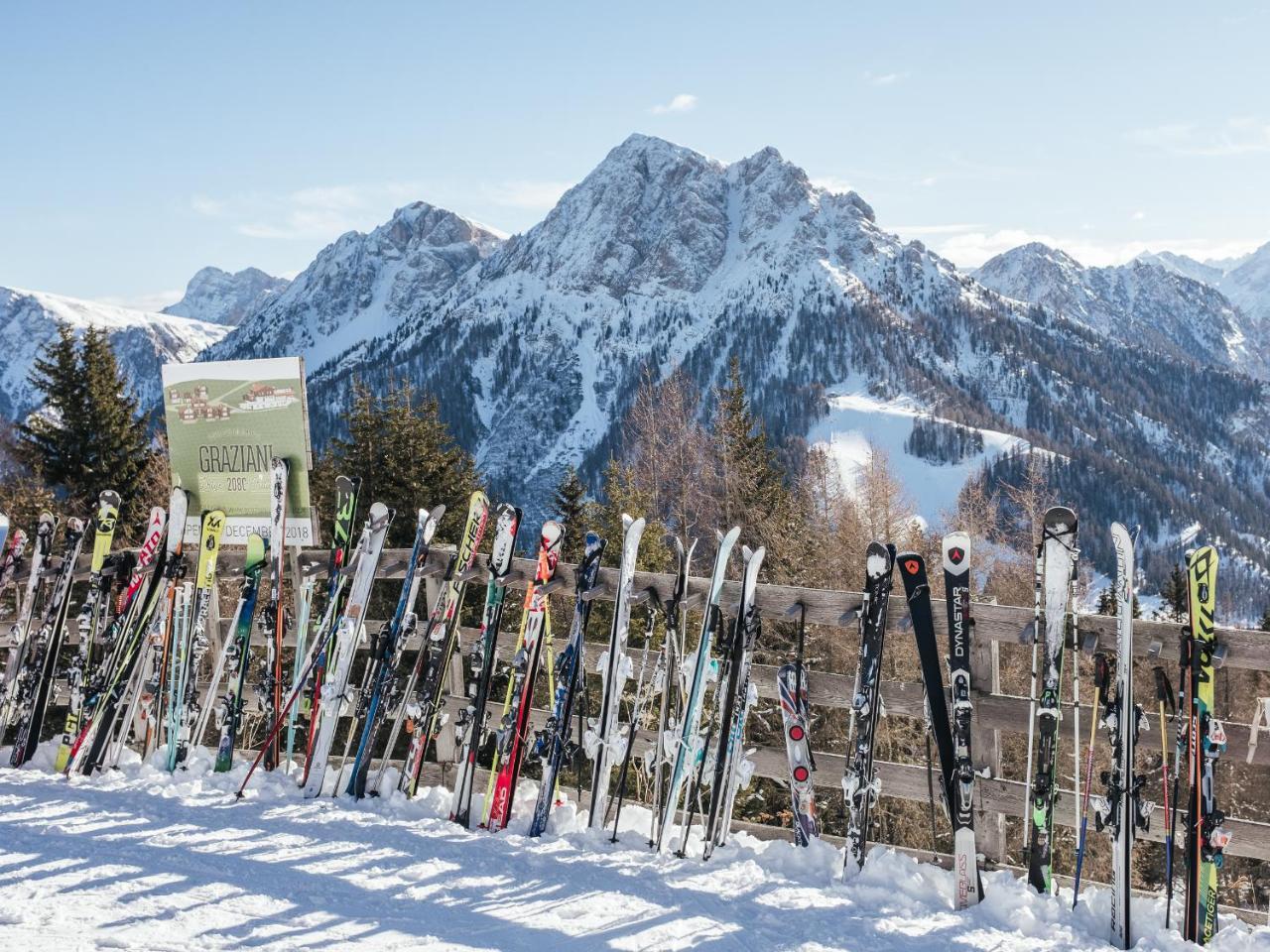 Rifugio Graziani Huette Hotel Сан Вигилио ди Маребе Екстериор снимка